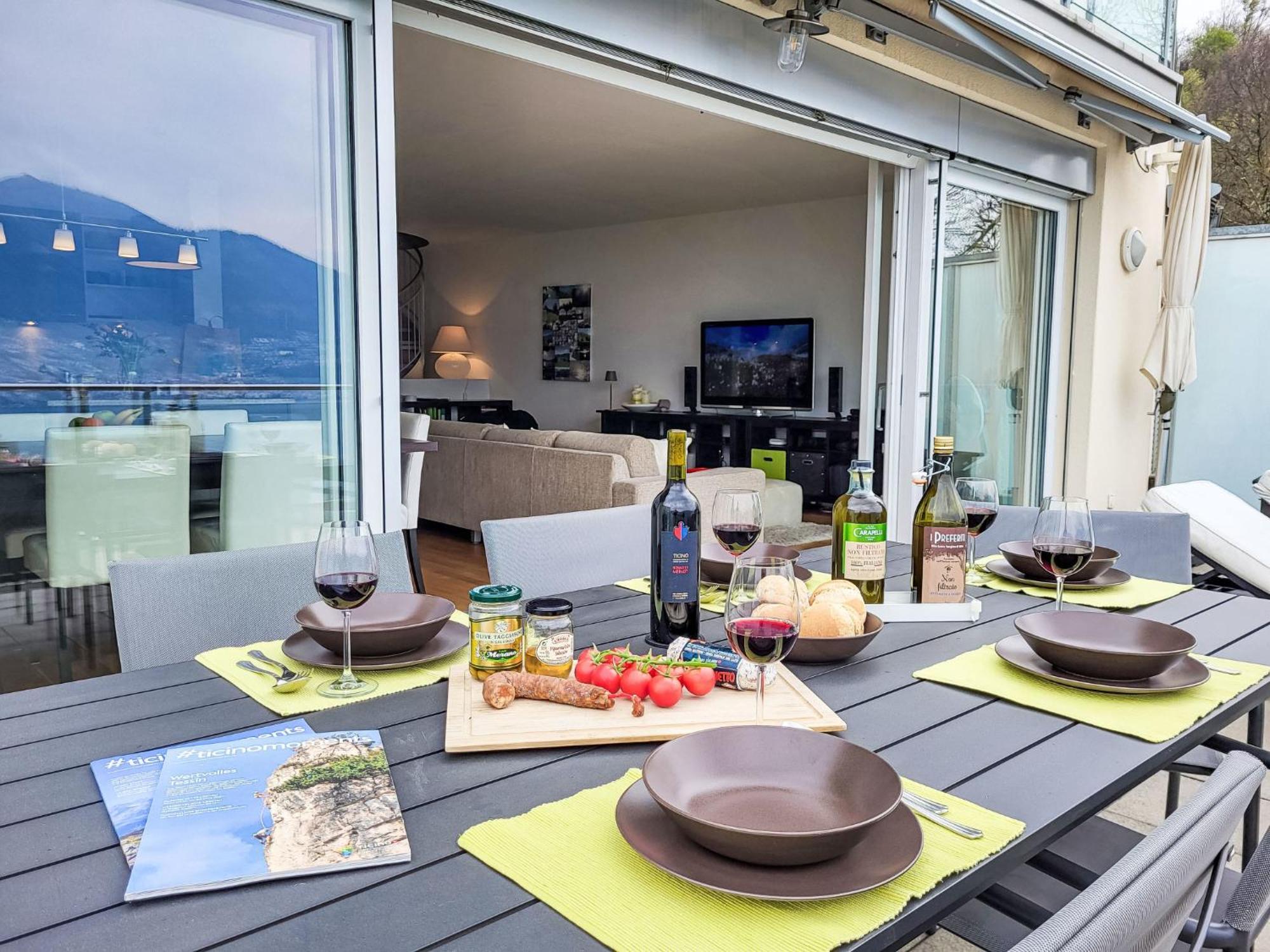Apartment Vista Lago Maggiore 1-Floor Left By Interhome Gambarogno Extérieur photo